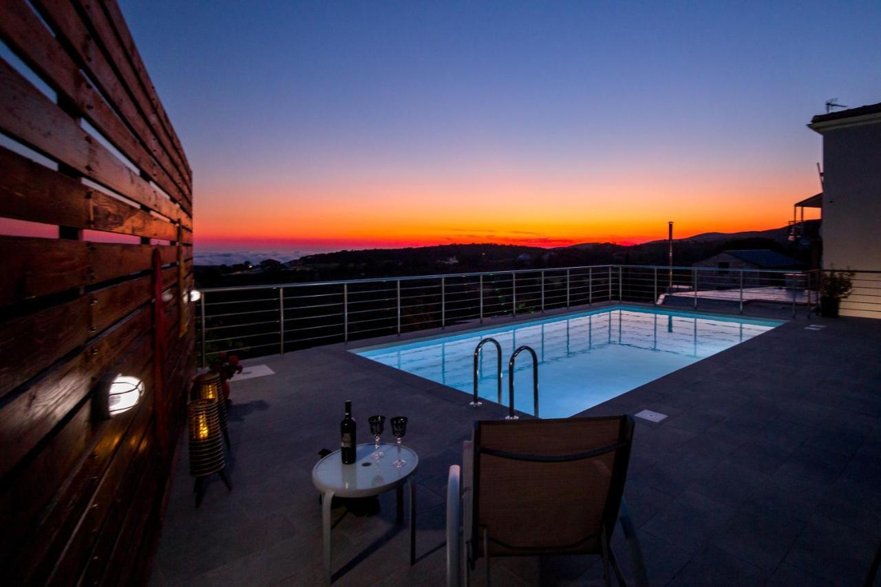 The View Villa Maries  Luaran gambar