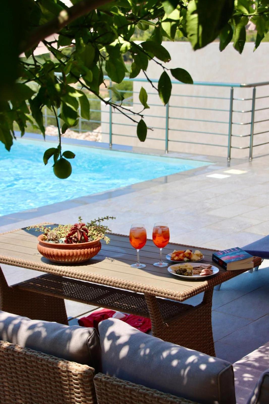 The View Villa Maries  Luaran gambar